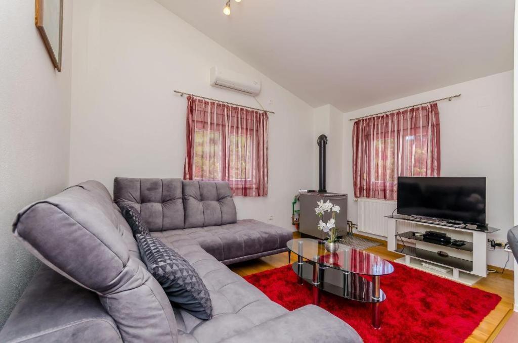 Apartments City View โตรกีร์ ภายนอก รูปภาพ